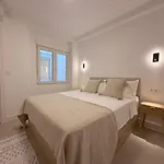 Boutique 2 Bedroom In Old Town Centre, Rooftop Terrace, 2 Min Walk To Apartman *