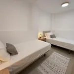 Apartman Boutique 2 Bedroom In Old Town Centre, Rooftop Terrace, 2 Min Walk To *