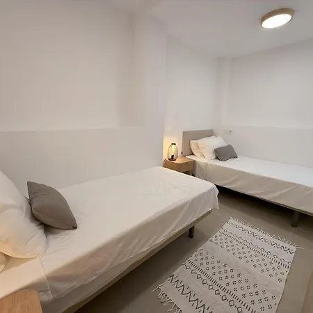 Apartment Boutique 2 Bedroom In Old Town Centre, Rooftop Terrace, 2 Min Walk To *