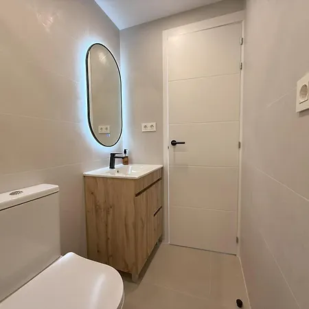 Boutique 2 Bedroom In Old Town Centre, Rooftop Terrace, 2 Min Walk To * Estepona